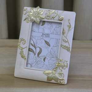Small picture frame